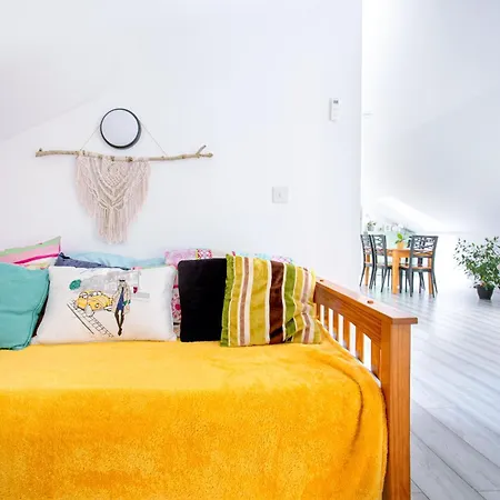 Mirella Apartman Caherlistrane